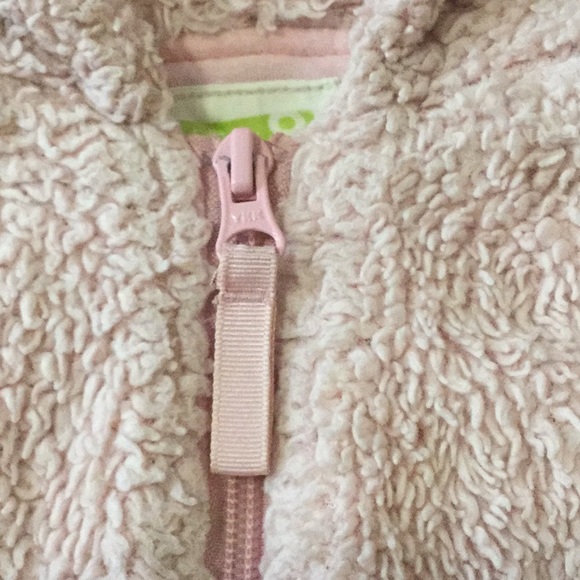 Crazy 8 fuzzy jacket size (XS)4 🐷 - Picture 2 of 4